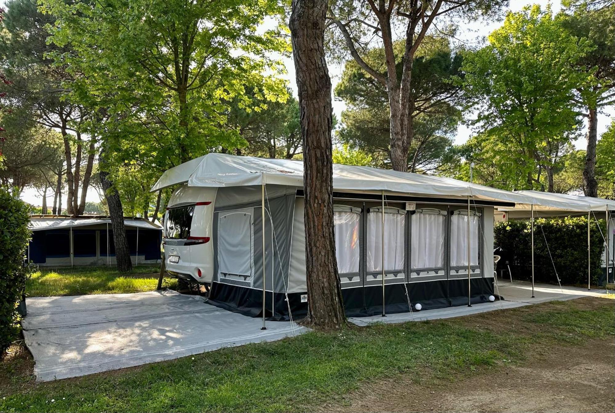 Ps-Caravaning Auf Union Lido - Wohnwagenvermietung Каваллино Экстерьер фото